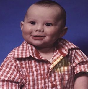 Meet your Posher, Devin